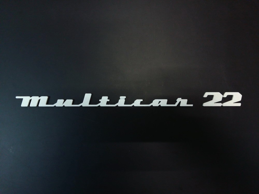 3D plastic white banner (dimensions: approx. 300x180x2mm)