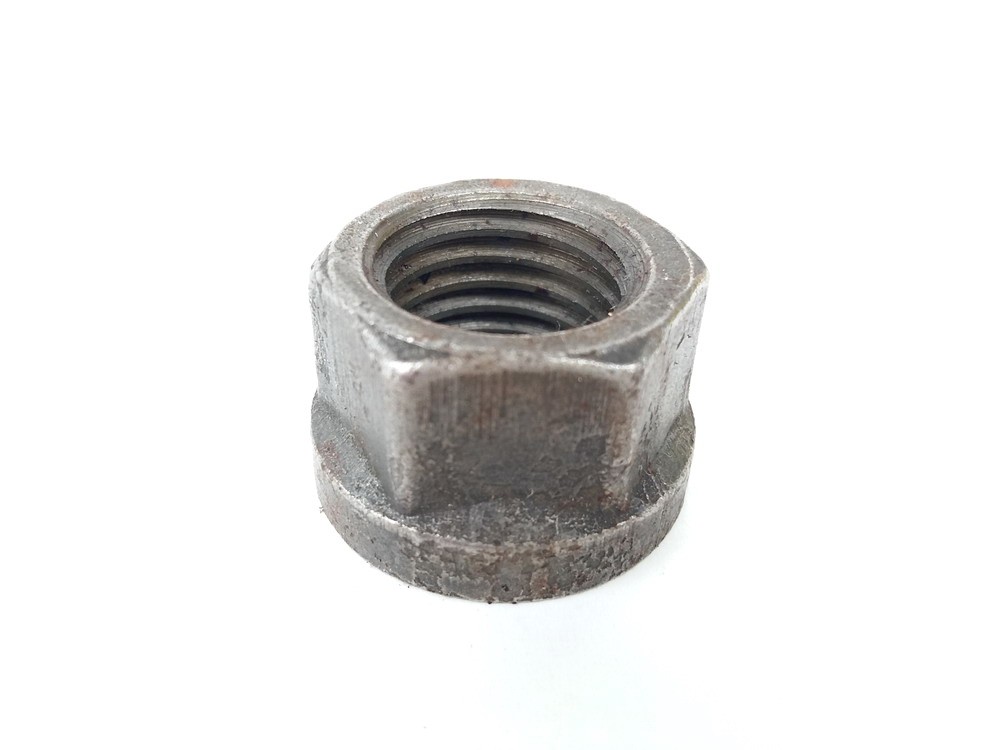 Matica M20x2,5 zum Stehbolzen Tatra T815